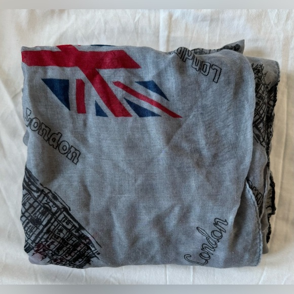 NWOT - London Bandana - Lot 1 - Picture 4 of 4